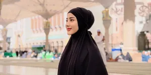 Ghea Youbi Umrah, Curhat Spiritual di Tanah Suci