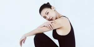 Ha Ji Won Tampil Flawless dan Awet Muda di Pemotretan Terbaru Bareng Allure Korea