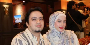 Momen Tas Hermes Birkin Tasyi Athasyia Gosong Terkena Lilin Aromaterapi, Hari Apes Gak Ada di Kalender