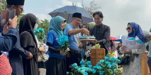 Harry Kiss Sebut Orangtua Sheila Dara Hadir dalam Acara Doa Bersama di Ultah Vidi Aldiano