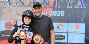 Haru dan Penuh Dukungan, Putri Lyra Virna Raih Prestasi di Turnamen Berkuda