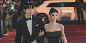 Hwan In Youp Mleyot Peluk Kim Yoo Jung di Balik Layar 'DEAR X', Gemas Banget!