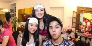 Ibu Alyssa Daguise Bagikan Foto 2016, Perlihatkan Kedekatannya dengan Al Ghazali