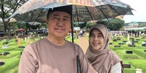 Ibunda Mimpi Didatangi Vidi Aldiano, Beri Pelukan Hangat