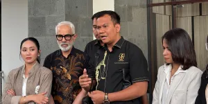 Imbas Kasus Penipuan, Bunga Zainal Sempat Cekcok dengan Sukhdev Singh