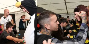 Inilah Tandatangan Musisi Idola di Tempat Yang Tak Lazim