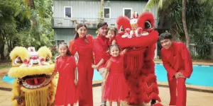 Potret Para Artis Indonesia Berdarah Tionghoa Rayakan Momen Imlek Bersama Keluarga