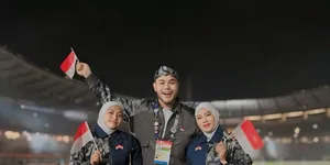Potret Ivan Gunawan Hadiri Opening Asian Para Games 2026, Rancang Seragam