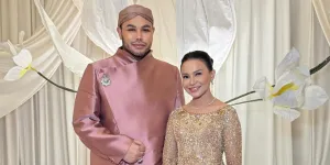 Ivan Gunawan Pakai Beskap Pink di Akad Nikah Tengku Nadira Adnan, Serasi Bareng Rossa