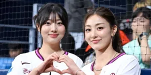 Jihyo TWICE dan Adiknya Lee Haeum Curi Perhatian di Lapangan Bisbol, Visual Sisters!