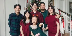 Joanna Alexandra Rayakan Natal Bareng Anak dan Immanuel Christover