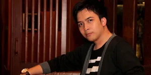 Julian Syahputra Alumnus Indonesian Idol 2007