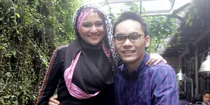 Kemesraan Ben Kasyafani dan Marshanda - Selalu Dukung Marshanda