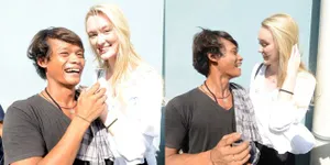 Kemesraan Pasangan Viral Nur Khamid & Polly Saat Hadiri Acara TV