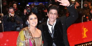 Ketika Kajol dan Shahrukh Khan Tak Akur Karena Ajay Devgan, Hubungan Mereka Sempat Memanas