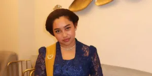 Khirani Anak Mayangsari Cantik Pakai Kebaya, Bagai Putri Keraton
