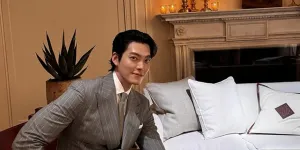 Kim Woo Bin Konfirmasi Pernikahan dengan Shin Min Ah Lewat Surat Tulisan Tangan