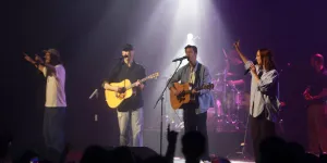 Konser Commons Worship 'What A Beautiful Name Tour' Sukses Digelar di Jakarta