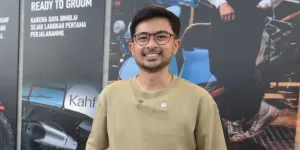 Kreator Konten Den Dimas Sampaikan Pesan Inspiratif untuk Pemotor Lewat Konsep Modifikasi ala Kemasan Tabir Surya