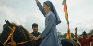 Laura Basuki Hampir Kena Tendang Kuda Saat Syuting 'YOHANNA'