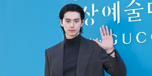 Lee Chae Min Tampil Karismatik di Gala Dinner Baeksang Arts Awards