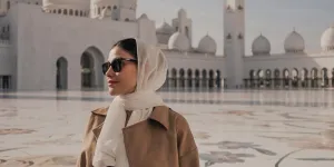 Medina Dina Tampil Cantik saat Pakai Kerudung, Semangat Sambut Ramadhan