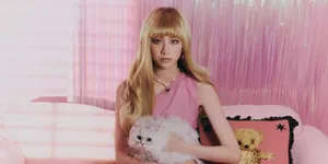 Menilik Pesona Sang Model Jung Ho Yeon, yang Jadi Salah Satu Pusat Perhatian di SQUID GAME 