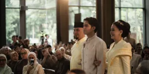 Momen Ahmad Dhani dan Mulan Jameela Berpamitan Ke Maia Estianty di Lamaran El-Syifa