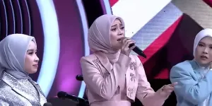 Momen Lesti Kejora Bawakan Pupuh Sunda di Panggung D'Academy 7 Top 10