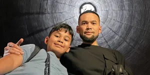 Momen Teuku Wisnu Terkejut Dengar Adam Kumandangkan Azan di Masjid