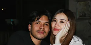 Momen Thariq Halilintar dan Aaliyah Massaid Beri Kejutan Umrah untuk Pengasuh Arash, Berangkat Akhir Tahun