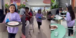 Nggak Gengsi, 10 Potret Arsy Hermansyah Jadi Pramusaji di Cafe Milik Ashanty - Sajikan Minuman Hingga Bersih-bersih Piring Kotor