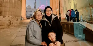 Oki Setiana Dewi Buka Puasa Bersama Pengungsi Palestina