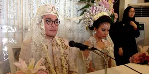 Pernikahan Tya Ariestya dan Irfan Ratinggang di Hari Kemerdekaan