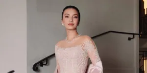Pesona Anggun Raline Shah Berkebaya Modern di Women in the Cinema Gala