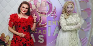 Pesona Glamor Peserta Sampai Komentator di Dangdut Academy Asia 4