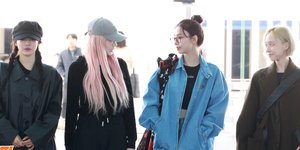 Potret aespa di Bandara Incheon Menuju Indonesia Buat Meet & Greet, Rambutnya Warna-Warni Berbeda