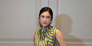 Potret Aksi Dian Sastrowardoyo Masak Sup Ayam Pakai Apel, Coba Resep Baru - Ternyata Enak