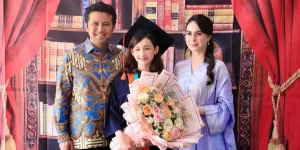Potret Anak Arumi Bachsin Wisuda SD, Paras Cantik Curi Perhatian