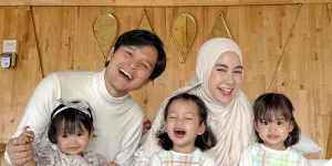 7 Potret Anisa Rahma dan Anandito Dwis Rayakan Ultah Anak Kembarnya, Ajak Staycation - Tingkahnya Menggemaskan