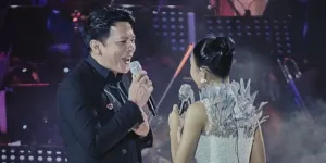 Potret Ariel NOAH di Konser Yuni Shara, Chemistry di Panggung Manis Banget