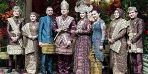 Potret Artis di Pernikahan Rizky Irmansyah, Raffi Ahmad hingga Ifan Seventeen