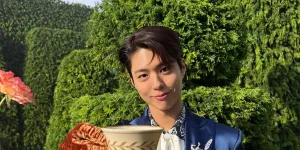 7 Potret Artis Korea Kembali Ramaikan Ice Bucket Challenge, Ada Lee Chae Min hingga Park Bo Gum