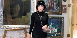 Potret Ashanty Tampil Elegan Pakai Setelan Serba Hitam, Auranya Mahal dan Berkelas