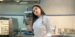 Potret Aura Kasih dan Hobinya Masak, Sering Eksperimen Menu Lokal Maupun Internasional