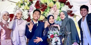 7 Potret Cantik Inara Rusli saat Kondangan, Tampil Simpel tapi Menawan - Panen Pujian