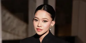 Potret Cantik Ummi Quary Pakai Kebaya Janggan, Elegan Rambut Disanggul