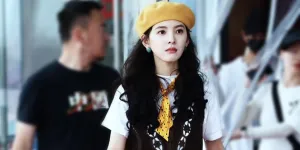 Potret Cantik Zhang Ruonan Tampil Menawan dengan Gaya Jadul 90-an di Drama China Terbaru Live Up to Your Youth
