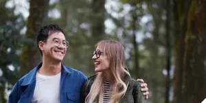 Potret Daniel Mananta dan Istri Rayakan Anniversary ke-14, Pilih Staycation di Malang - Bak Prewedding Lagi