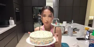 7 Potret Dapur Rumah Jennifer Coppen yang Modern, Nyaman Buat Aktivitas Memasak